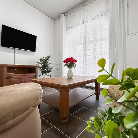 Maison Familiale Authentique, Calme Et Rustique *