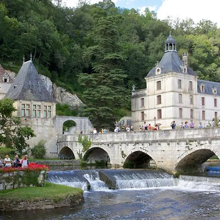 Maison Familiale Authentique, Calme Et Rustique * ブルデイユ