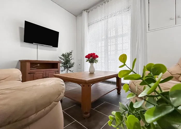 Maison Familiale Authentique, Calme Et Rustique *