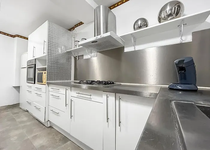 Maison Familiale Authentique, Calme Et Rustique