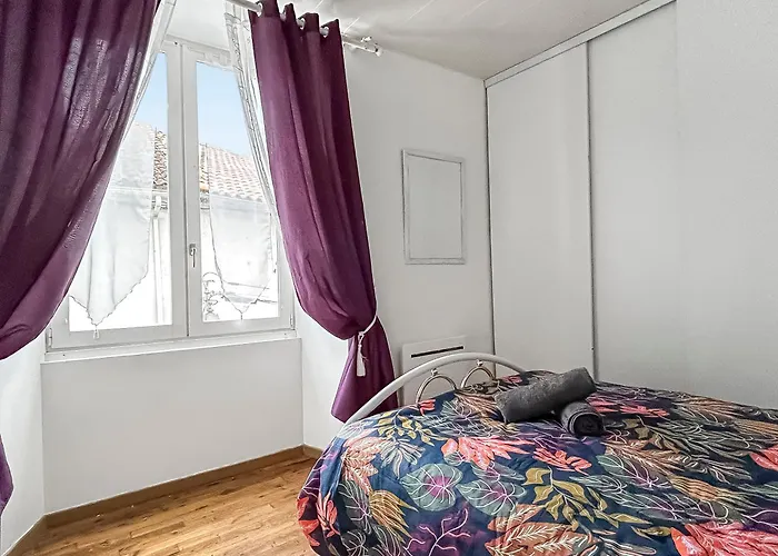 Maison Familiale Authentique, Calme Et Rustique ヴィラ ブルデイユ