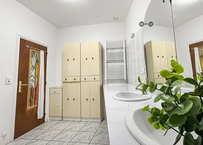 Maison Familiale Authentique, Calme Et Rustique