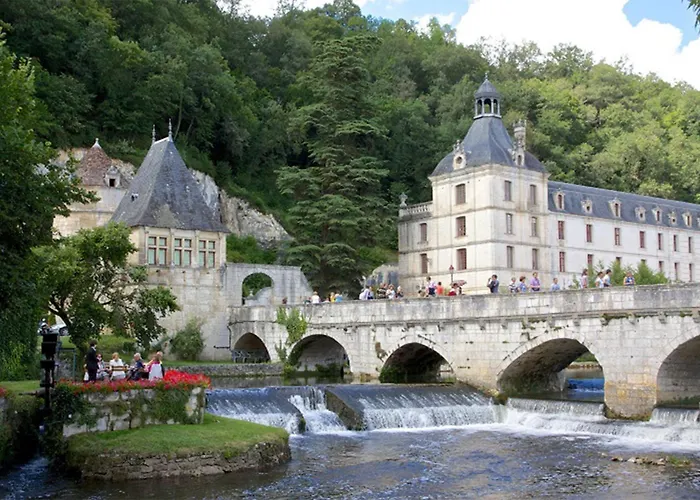 Maison Familiale Authentique, Calme Et Rustique * ブルデイユ